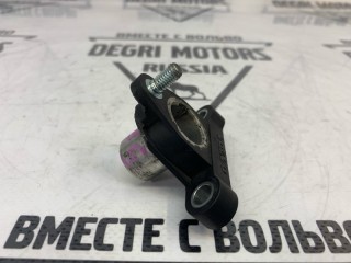 Кронштейн датчика коленвала, ориг. номер 30637803, Volvo XC60 2008-2013