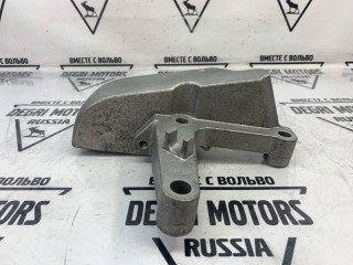 Кронштейн правый, ориг. номер 30680710, Volvo XC90 2006-2014
