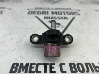 Кронштейн датчика коленвала, ориг. номер 30637803, Volvo V70 2000-2004