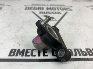 Кронштейн датчика коленвала, ориг. номер 30637803, Volvo S40 2003-2007