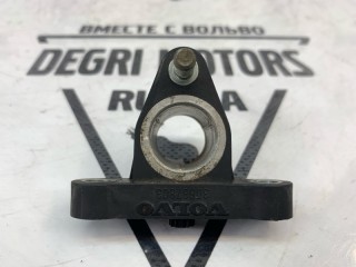 Кронштейн датчика коленвала, ориг. номер 30637803, Volvo XC70 2004-2007
