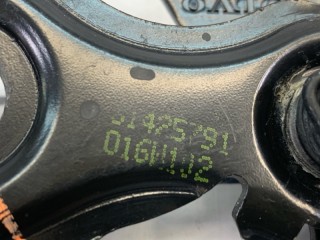 Крюк капота, ориг. номер 31425791, Volvo V40 2012-2017