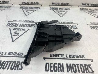 Кронштейн крыла передний правый, ориг. номер 31455311, Volvo S80 2013-2016