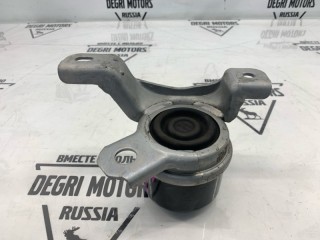 Опора двигателя правая, ориг. номер 30793318, Volvo XC60 2008-2013