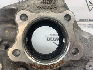 Кулак передний левый, ориг. номер 31387650, Volvo V40 2012-2017