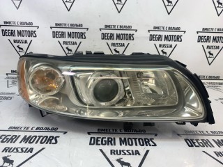 Фара ксеноновая передняя правая, ориг. номер 31446857, Volvo V70 2004-2007