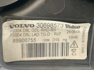 Фара ксеноновая передняя правая, ориг. номер 31446857, Volvo V70 2004-2007
