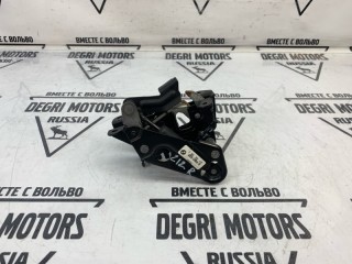 Замок капота правый, ориг. номер 51237183762, BMW 530i F10 2009-2013
