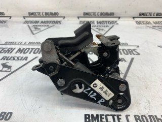 Замок капота правый, ориг. номер 51237183762, BMW 530i F10 2009-2013
