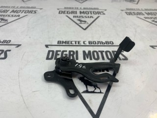 Крюк капота, ориг. номер 31278341, Volvo V70 2007-2013