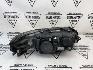 Фара ксеноновая передняя левая, ориг. номер 30698846, Volvo V70 2004-2007