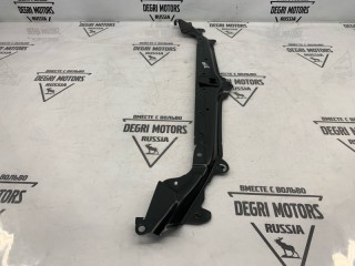 Накладка передней панели передняя, ориг. номер 51647163462, BMW 525i E61 2007-2010