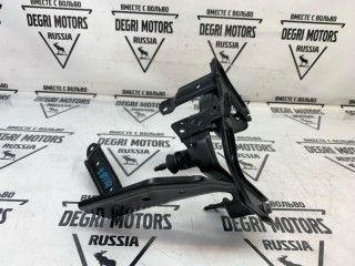 Кронштейн ГУР, ориг. номер 30680351, Volvo S40 2007-2012