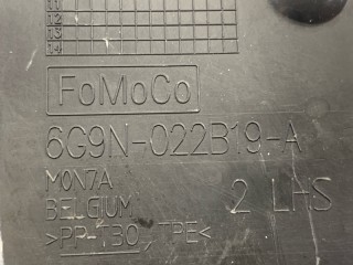 Накладка дренажа левая, ориг. номер 31299570, Volvo XC60 2008-2013