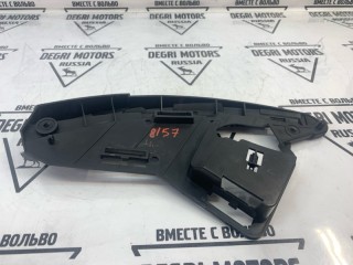 Кронштейн бампера передний правый, ориг. номер 30763434, Volvo XC60 2008-2013