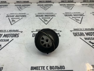 Опора двигателя передняя левая, ориг. номер 30778951, Volvo V70 2004-2007