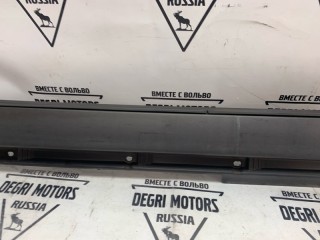 Накладка порога правая, ориг. номер 30698373, Volvo XC70 2000-2004