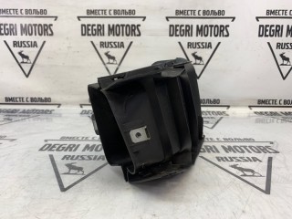 Воздуховод охлаждения тормозов передний левый, ориг. номер 51757203963, BMW 525i E61 2007-2010