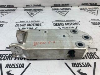 Кронштейн передний левый, ориг. номер 51117200705, BMW 530i F10 2009-2013