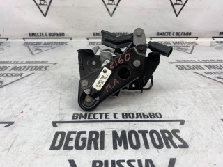 Замок капота левый, ориг. номер 51237183761, BMW 530i F10 2009-2013