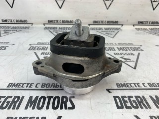 Опора двигателя правая, ориг. номер LR010746, Land Rover Range Rover L322 2009-2012