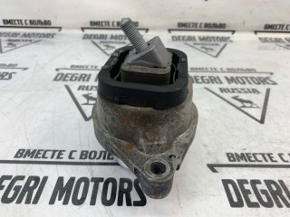 Опора двигателя правая, ориг. номер LR010746, Land Rover Range Rover L322 2009-2012