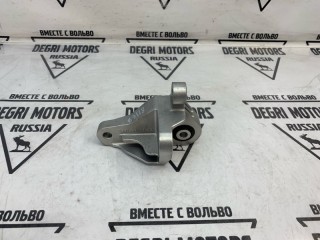 Кронштейн КПП, ориг. номер 31262714, Volvo XC60 2008-2013