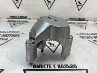 Кронштейн опоры двигателя, ориг. номер 30793838, Volvo XC90 2006-2014