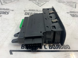Блок управления стеклоподъёмниками передний левый, ориг. номер 31334466, Volvo V70 2004-2007