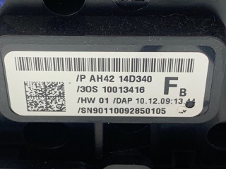 Блок управления сидением задний левый, ориг. номер LR018058, Land Rover Range Rover L322 2009-2012