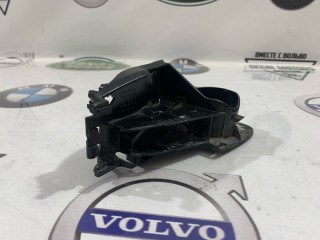 Кронштейн зеркала правый, ориг. номер 3004152, Volvo XC90 2006-2014