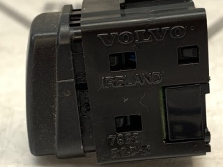 Кнопка багажника, ориг. номер 30746008, Volvo S60 2004-2010
