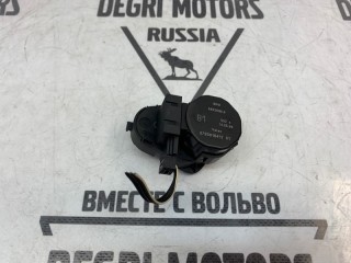 Моторчик заслонки печки BMW 523i E39, 64116917941