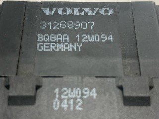 Блок управления подогревом сидений передний, ориг. номер 30782079, Volvo V60 2010-2013