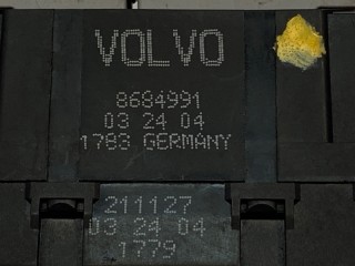 Блок управления подогрева сидений, ориг. номер 8684991, Volvo 850 1993-1997