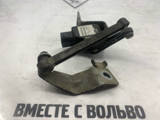 Датчик положения кузова передний правый, ориг. номер 30659080, Volvo V40 Cross Country 2012-2016