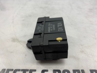 Блок управления подогрева сидений, ориг. номер 8684991, Volvo 850 1993-1997