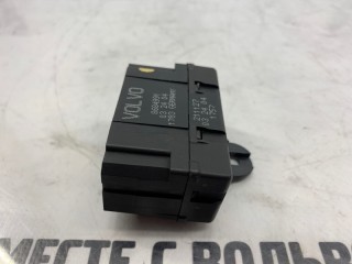 Блок управления подогрева сидений, ориг. номер 8684991, Volvo 850 1993-1997