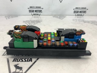 Блок предохранителей, ориг. номер LR020152, Land Rover Range Rover 2009-2012