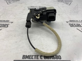 Замок двери передний левый, ориг. номер 30699751, Volvo XC70 2000-2004
