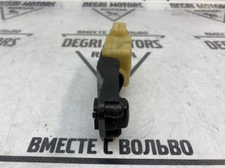 Замок лючка бензобака, ориг. номер 30612856, Volvo S60 2004-2010