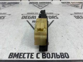 Замок лючка бензобака, ориг. номер 30612856, Volvo S60 2004-2010