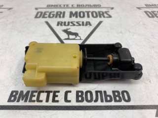 Замок лючка бензобака, ориг. номер 30612856, Volvo XC70 2000-2004