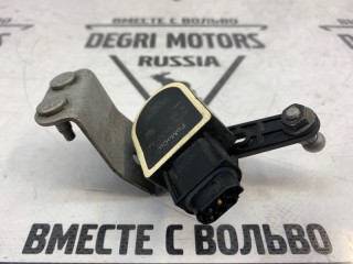 Датчик положения кузова передний правый, ориг. номер 31268780, Volvo S60 2010-2013