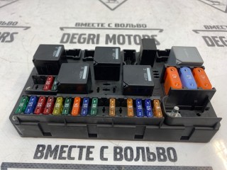 Блок предохранителей задний, ориг. номер LR023357, Land Rover Range Rover 2009-2012