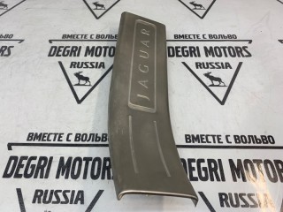 Накладка порога передняя правая, ориг. номер C2D49128, Jaguar XJ X351 2009-2015