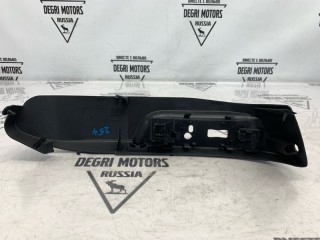 Накладка сиденья передняя правая, ориг. номер 52107058008, BMW 523i E39