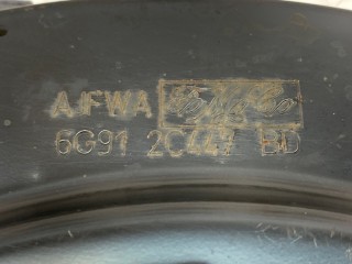 Пыльник тормозного диска передний правый, ориг. номер 31362399, Volvo V70 2007-2013
