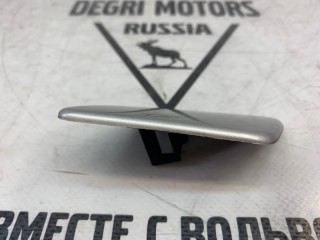 Крышка омывателя фары передняя левая, ориг. номер 39991798, Volvo V50 2003-2007