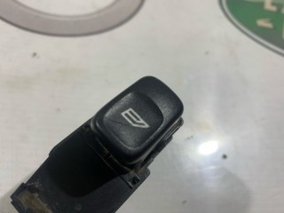 Кнопка стеклоподъемника задняя, ориг. номер 30658696, Volvo S60 2004-2010